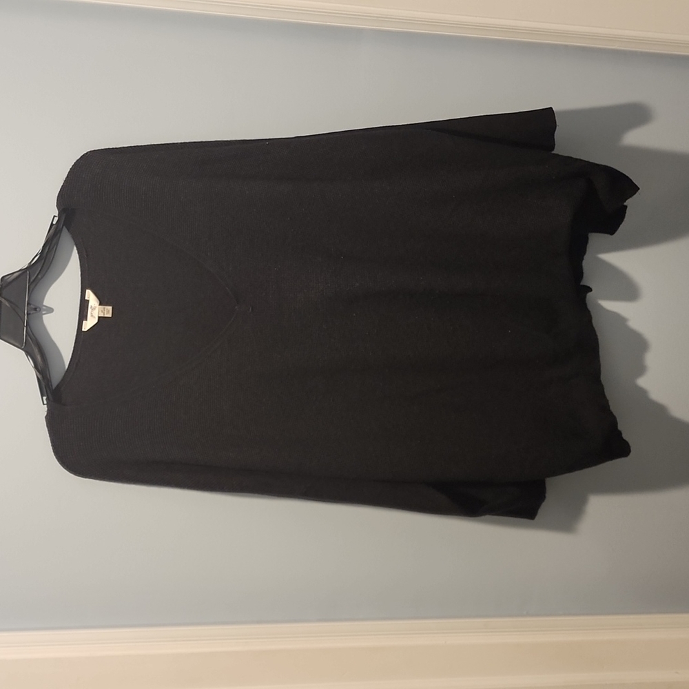 Terra & Sky 4x Long Sleeve Black Sweater